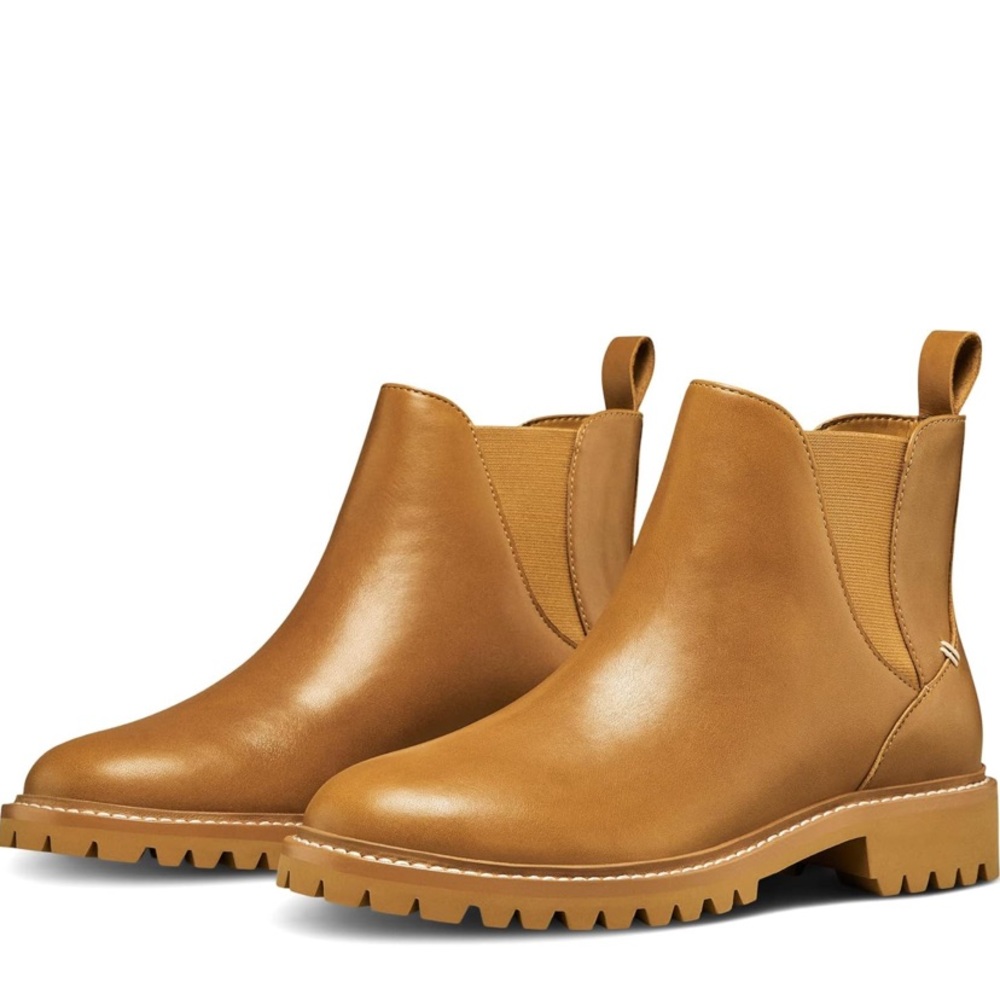 Vibram- Go to Chelsea Boots size 8